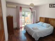 Se alquila habitación en piso compartido de 4...