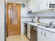 Se alquila habitación en piso compartido de 4...