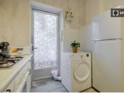 Se alquila habitación en piso compartido de 4...