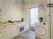 Se alquila habitación en piso compartido de 4...