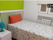 Se alquila habitación en piso compartido de 4...