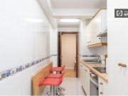 Se alquila habitación en piso compartido de 4...