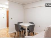 Se alquila habitación en piso compartido de 4...