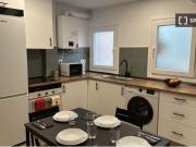 Se alquila habitación en piso compartido de 4...