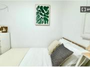 Se alquila habitación en piso compartido de 4...