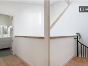 Se alquila habitación en piso compartido de 4...