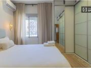 Se alquila habitación en piso compartido de 4...