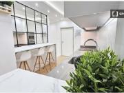 Se alquila habitación en piso compartido de 4...