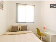 Se alquila habitación en piso compartido de 4...