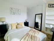 Se alquila habitación en piso compartido de 4...