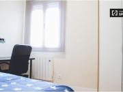 Se alquila habitación en piso compartido de 4...