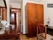 Se alquila habitación en piso compartido de 4...