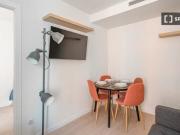 Se alquila habitación en piso compartido de 4...