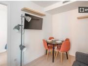 Se alquila habitación en piso compartido de 4...
