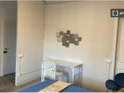 Se alquila habitación en piso compartido de 4...