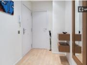 Se alquila habitación en piso compartido de 4...