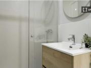 Se alquila habitación en piso compartido de 4...