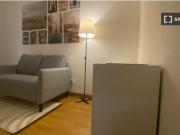 Se alquila habitación en piso compartido de 4...