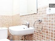 Se alquila habitación en piso compartido de 4...