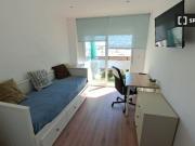 Se alquila habitación en piso compartido de 4...
