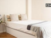 Se alquila habitación en piso compartido de 4...