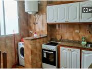 Se alquila habitación en piso compartido de 4...