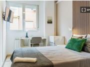 Se alquila habitación en piso compartido de 4...