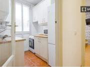 Se alquila habitación en piso compartido de 4...