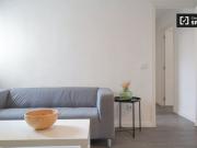 Se alquila habitación en piso compartido de 4...