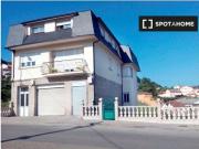 Se alquila habitación en piso compartido de 4...