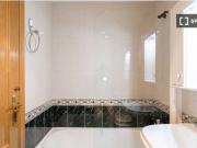 Se alquila habitación en piso compartido de 5...