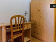 Se alquila habitación en piso compartido de 5...