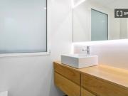 Se alquila habitación en piso compartido de 5...