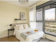 Se alquila habitación en piso compartido de 5...