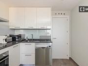 Se alquila habitación en piso compartido de 5...