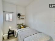Se alquila habitación en piso compartido de 5...