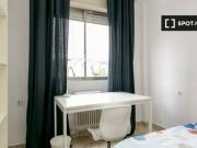 Se alquila habitación en piso compartido de 5...