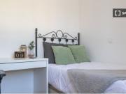 Se alquila habitación en piso compartido de 5...