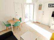 Se alquila habitación en piso compartido de 5...