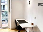 Se alquila habitación en piso compartido de 5...