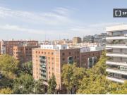 Se alquila habitación en piso compartido de 5...