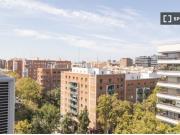 Se alquila habitación en piso compartido de 5...