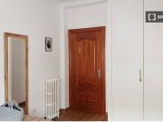 Se alquila habitación en piso compartido de 5...
