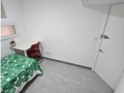 Se alquila habitación en piso compartido de 5...
