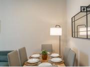 Se alquila habitación en piso compartido de 5...