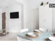 Se alquila habitación en piso compartido de 5...