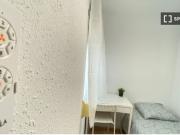 Se alquila habitación en piso compartido de 5...