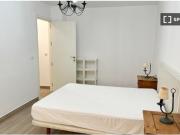 Se alquila habitación en piso compartido de 5...