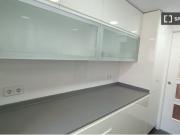 Se alquila habitación en piso compartido de 5... Se alquila habitación en piso compartido de 5...