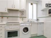 Se alquila habitación en piso compartido de 5...